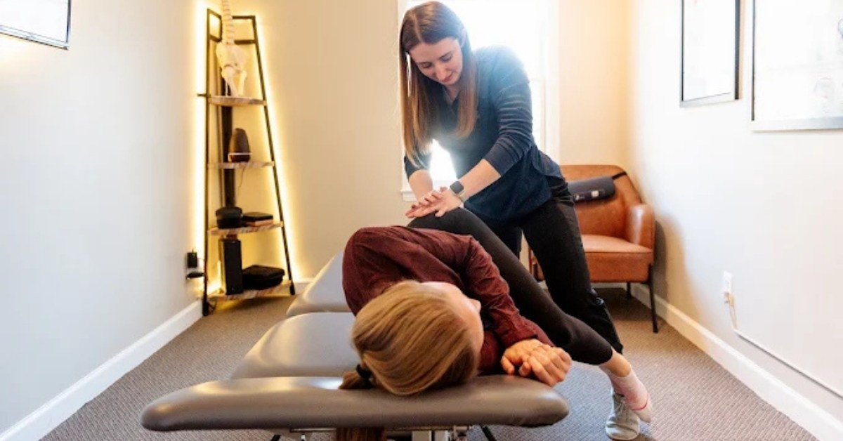 What is Cox Flexion-Distraction? — REACH Rehab + Chiropractic, Plymouth MI